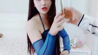 黎明觉醒KTV洗手间