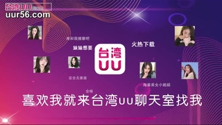 真正的少女女同性恋在镜头前享受一些舔和手指刺激。