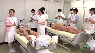 U盘骚货舔的好仔细