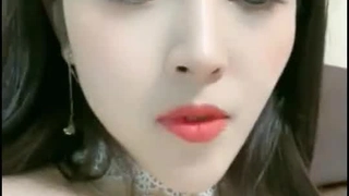 [短视频区] 裤子破一洞