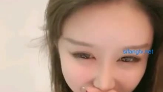 好兄弟的骚屄母亲勾引我